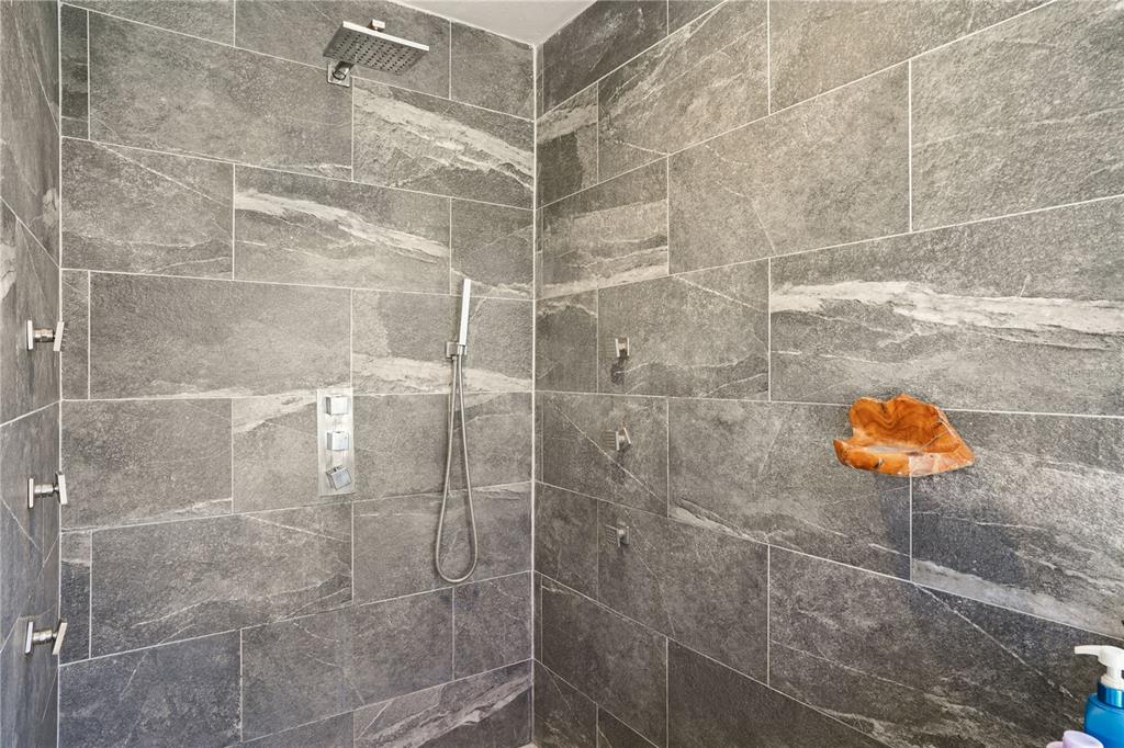 2619 Rangeley Court Orlando, FL 32835 - Photo 30 of 59