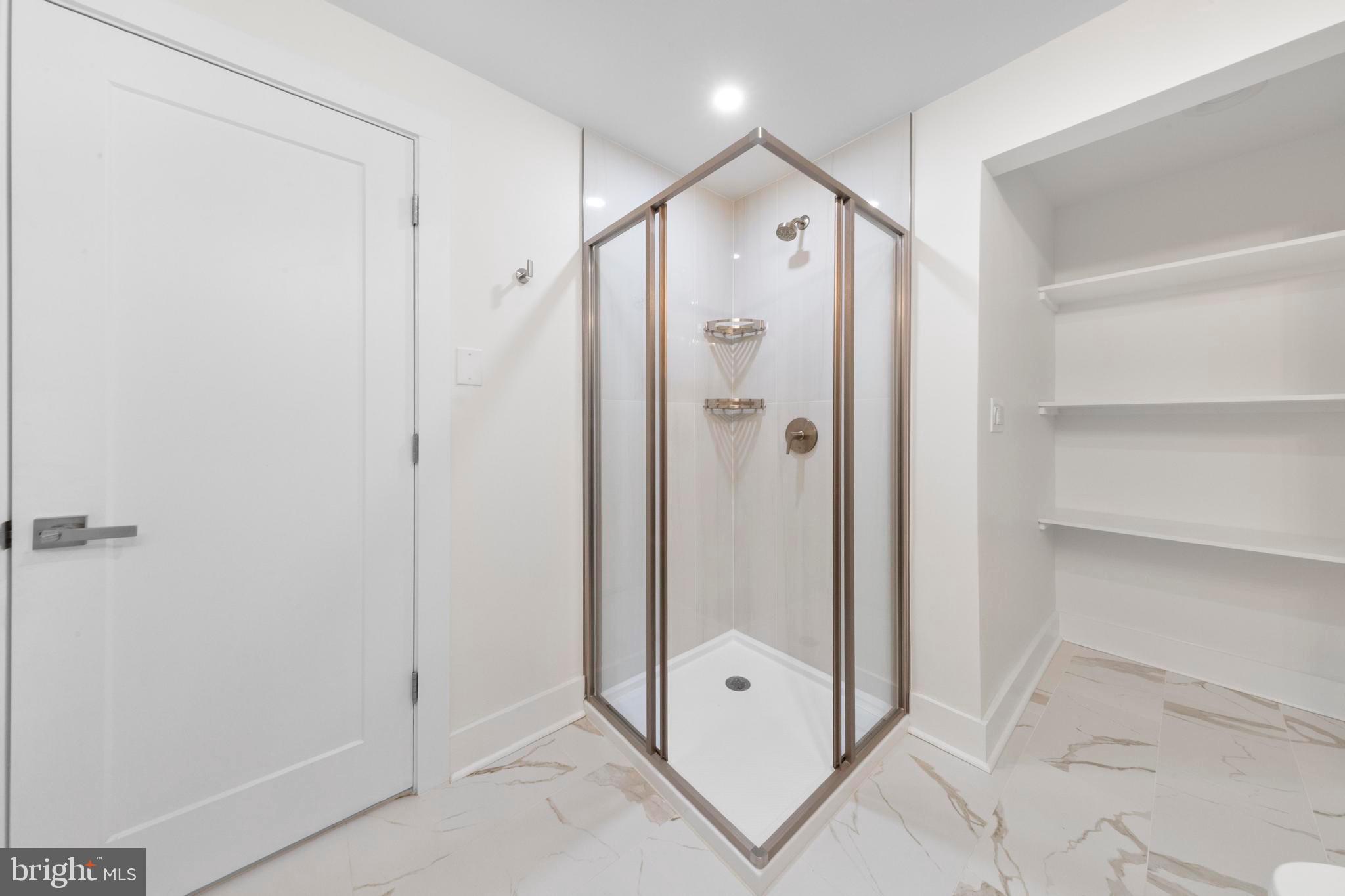 11 Hendrickson Road Lawrenceville, NJ 08648 - Photo 15 of 38