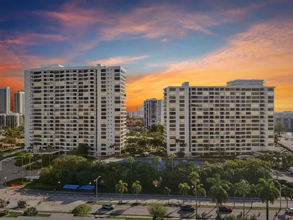 $325,000 | 600 Three Islands Boulevard, Unit 1106, Hallandale Beach, FL 33009