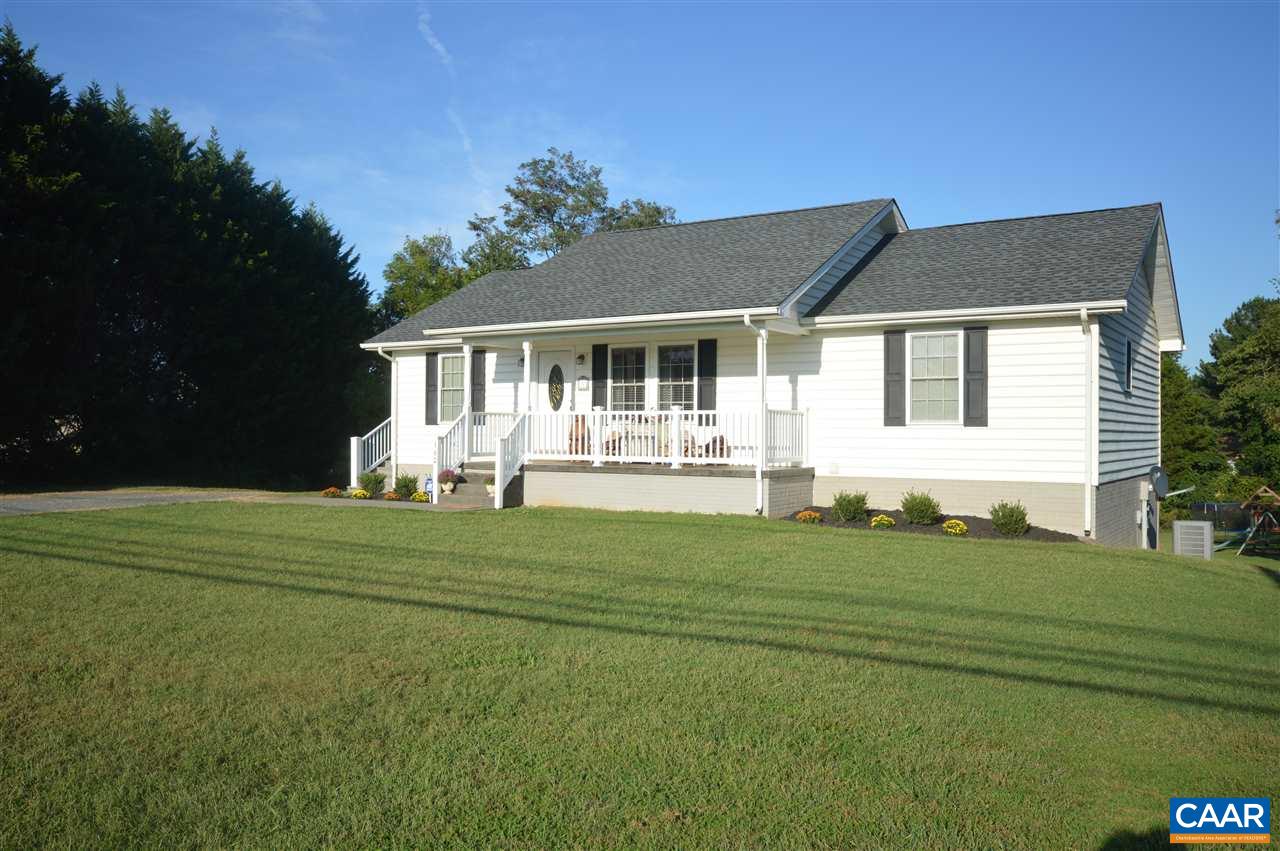 162 Stephens Loop Ruckersville, VA 22968 - Photo 1 of 29 a front view of a house with a garden