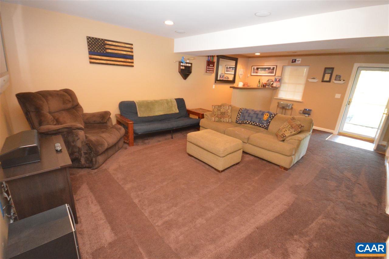 162 Stephens Loop Ruckersville, VA 22968 - Photo 15 of 29 a living room with furniture and a couch