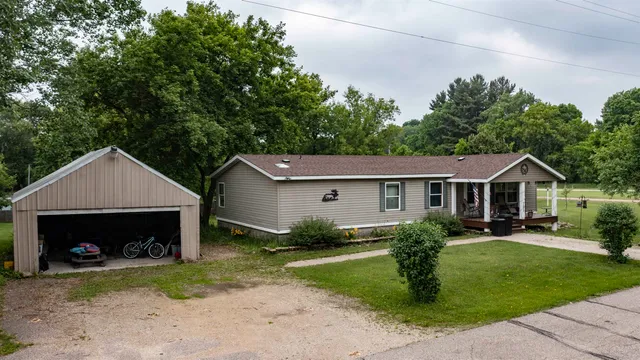 $225,000 | 703 St Lawrence Street, Ogdensburg, WI 54962