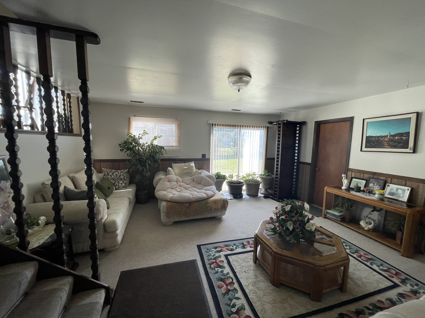 6602 Wander Way Cary, IL 60013 - Photo 29 of 45 a living room with furniture and a couch