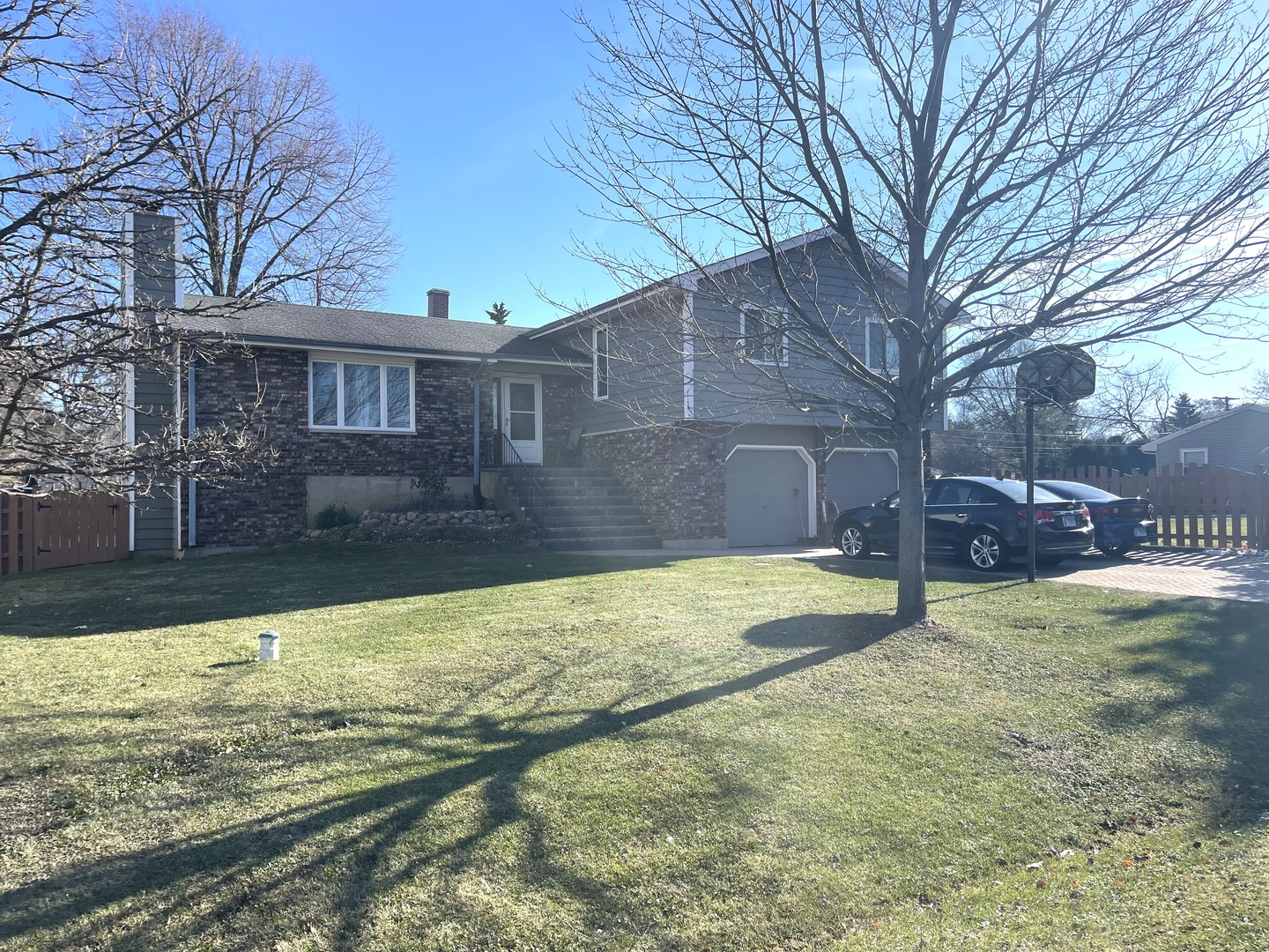 6602 Wander Way Cary, IL 60013 - Photo 3 of 45 a view of a house with a yard
