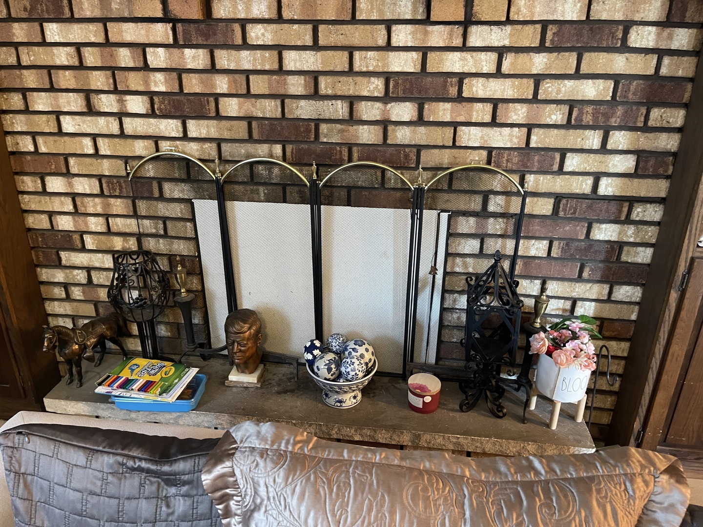 6602 Wander Way Cary, IL 60013 - Photo 7 of 45 a living room with furniture