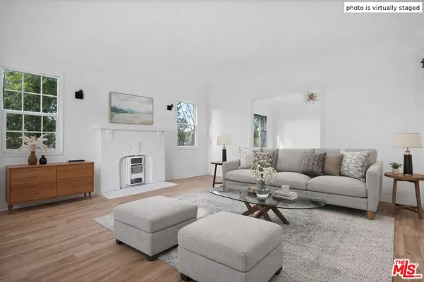 $3,050 | 1091 South Mansfield Avenue, Los Angeles, CA 90019