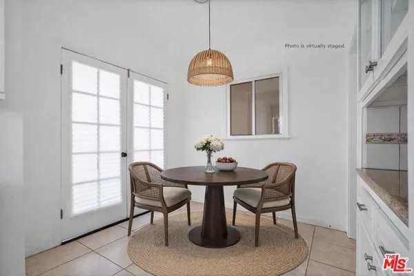 $3,050 | 1091 South Mansfield Avenue, Los Angeles, CA 90019