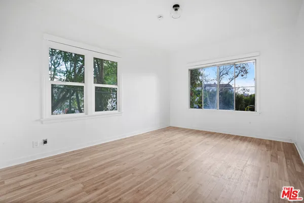 $3,050 | 1091 South Mansfield Avenue, Los Angeles, CA 90019