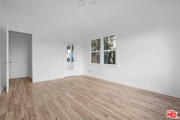 $3,050 | 1091 South Mansfield Avenue, Los Angeles, CA 90019