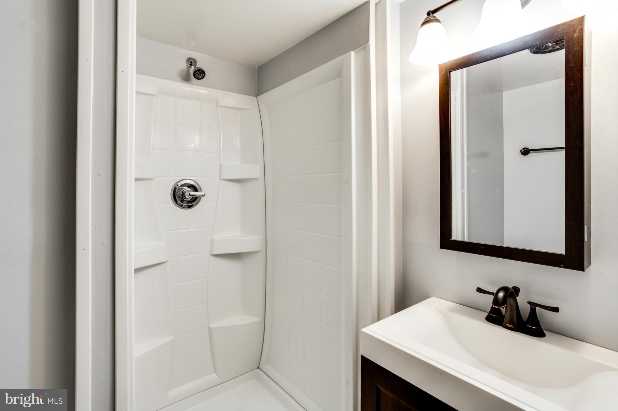 2487 Pyrenees Court Reston, VA 20191 - Photo 18 of 27 Bath