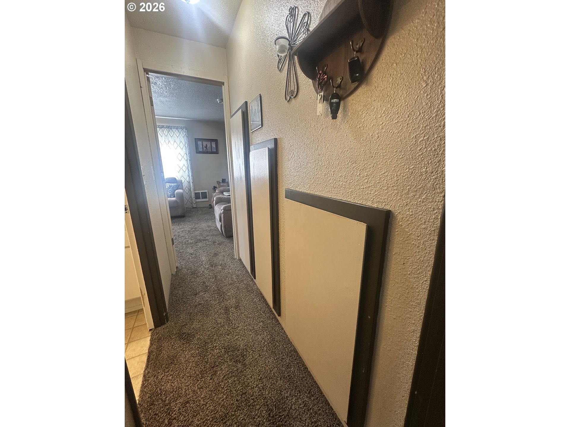 2063 Alder Avenue Reedsport, OR 97467 - Photo 5 of 29 a view of a living room