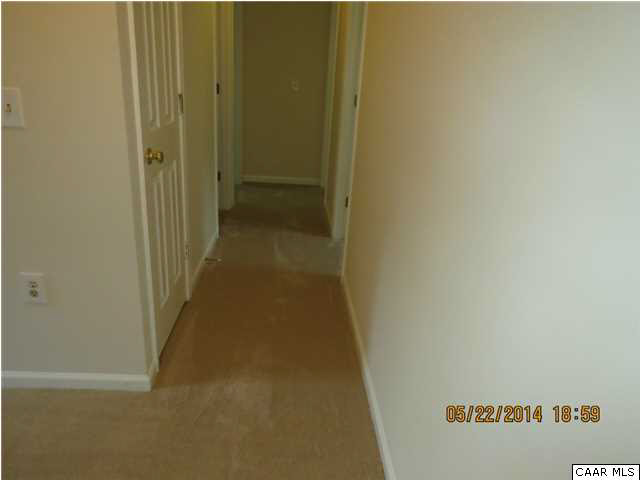 622 Stephens Loop Ruckersville, VA 22968 - Photo 8 of 14 a view of a hallway