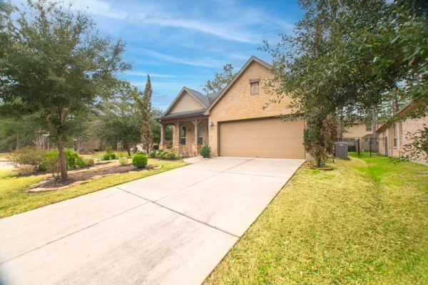 $3,750 | 11 Sawbridge Circle, The Woodlands, TX 77389