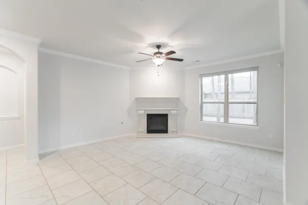 $3,750 | 11 Sawbridge Circle, The Woodlands, TX 77389