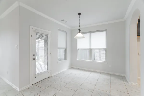 $3,750 | 11 Sawbridge Circle, The Woodlands, TX 77389