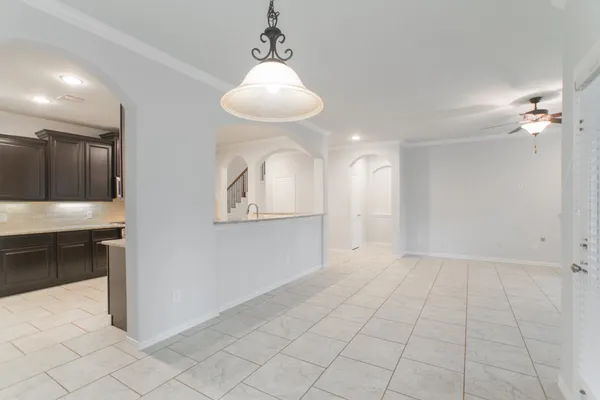 $3,750 | 11 Sawbridge Circle, The Woodlands, TX 77389