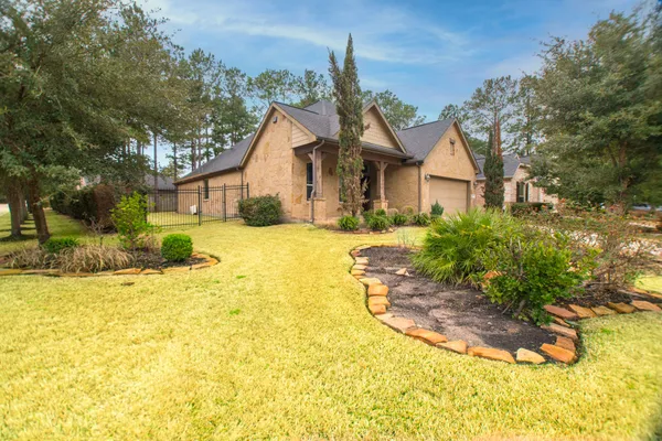 $3,750 | 11 Sawbridge Circle, The Woodlands, TX 77389