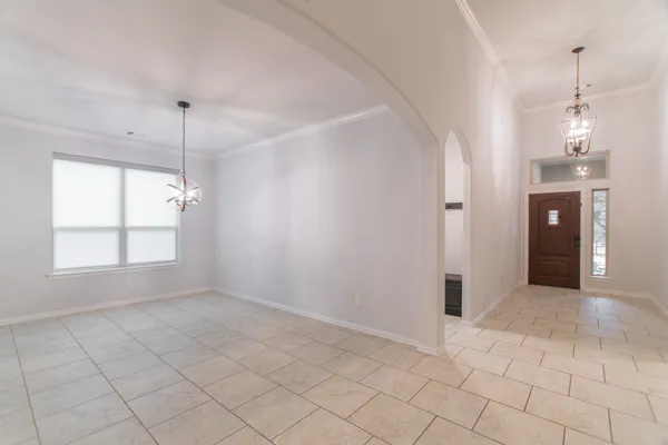 $3,750 | 11 Sawbridge Circle, The Woodlands, TX 77389