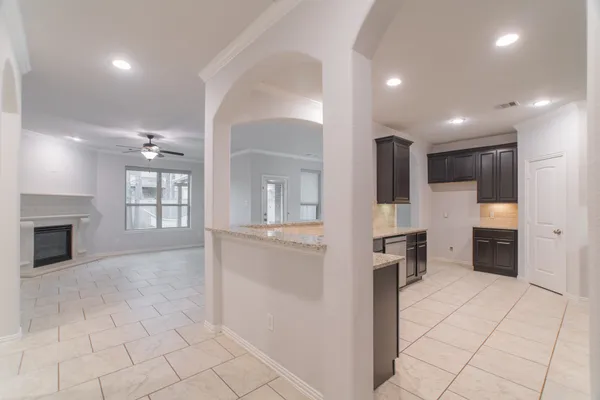 $3,750 | 11 Sawbridge Circle, The Woodlands, TX 77389