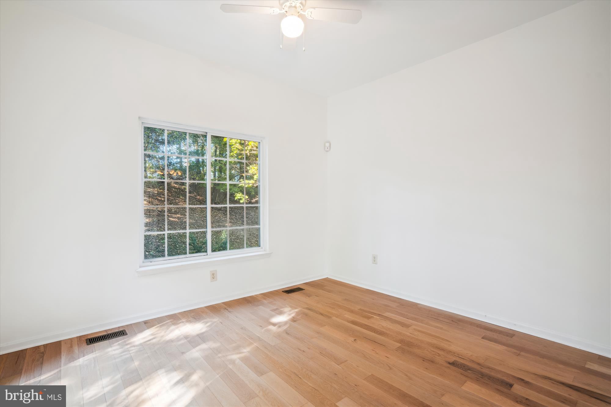 7224 Solar Walk Columbia, MD 21046 - Photo 23 of 65 Dining Area