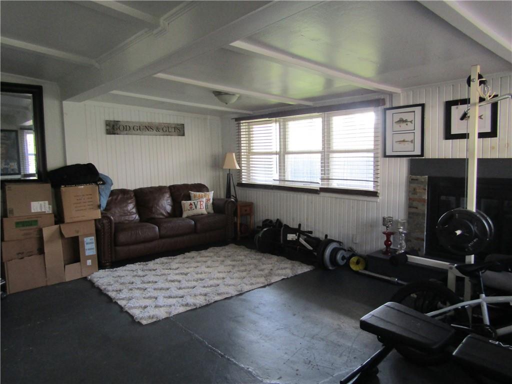 135 Mennonite Camp Road Mount Pleasant, PA 15666 - Photo 25 of 37 family room