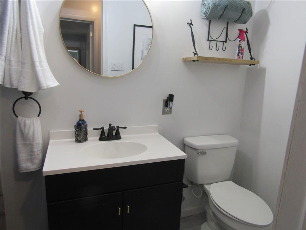 135 Mennonite Camp Road Mount Pleasant, PA 15666 - Photo 27 of 37 Main bath