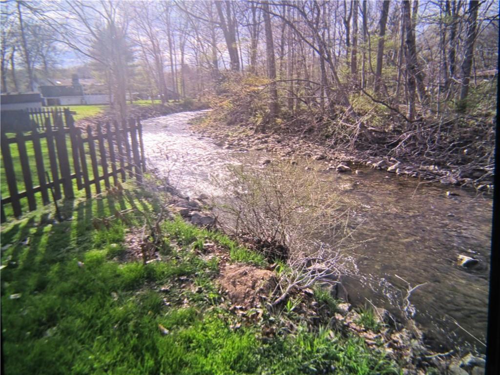 135 Mennonite Camp Road Mount Pleasant, PA 15666 - Photo 8 of 37