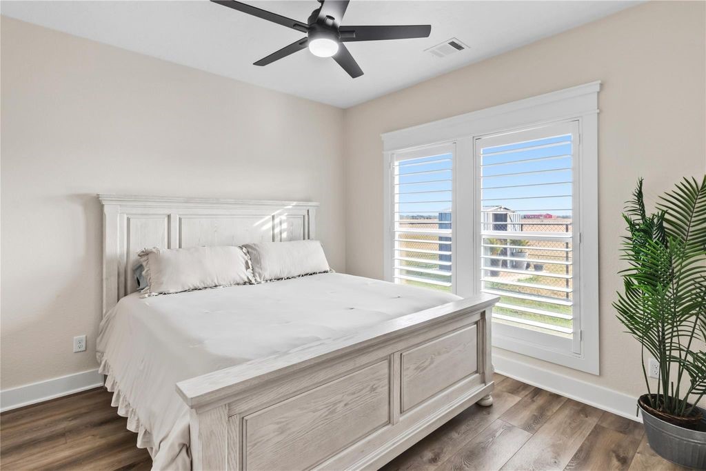 17637 Englin Road Winnie, TX 77665 - Photo 25 of 37