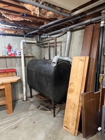 30 Groton Road Shirley, MA 01464 - Photo 24 of 25 a utility room with dryer and washer