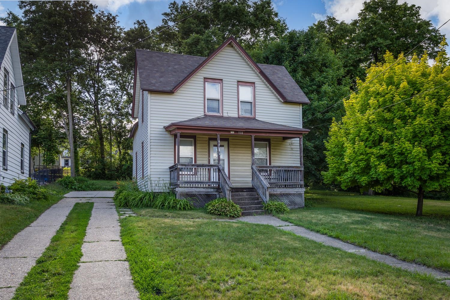 938 5th Street Beloit, WI 53511 - Photo 1 of 23