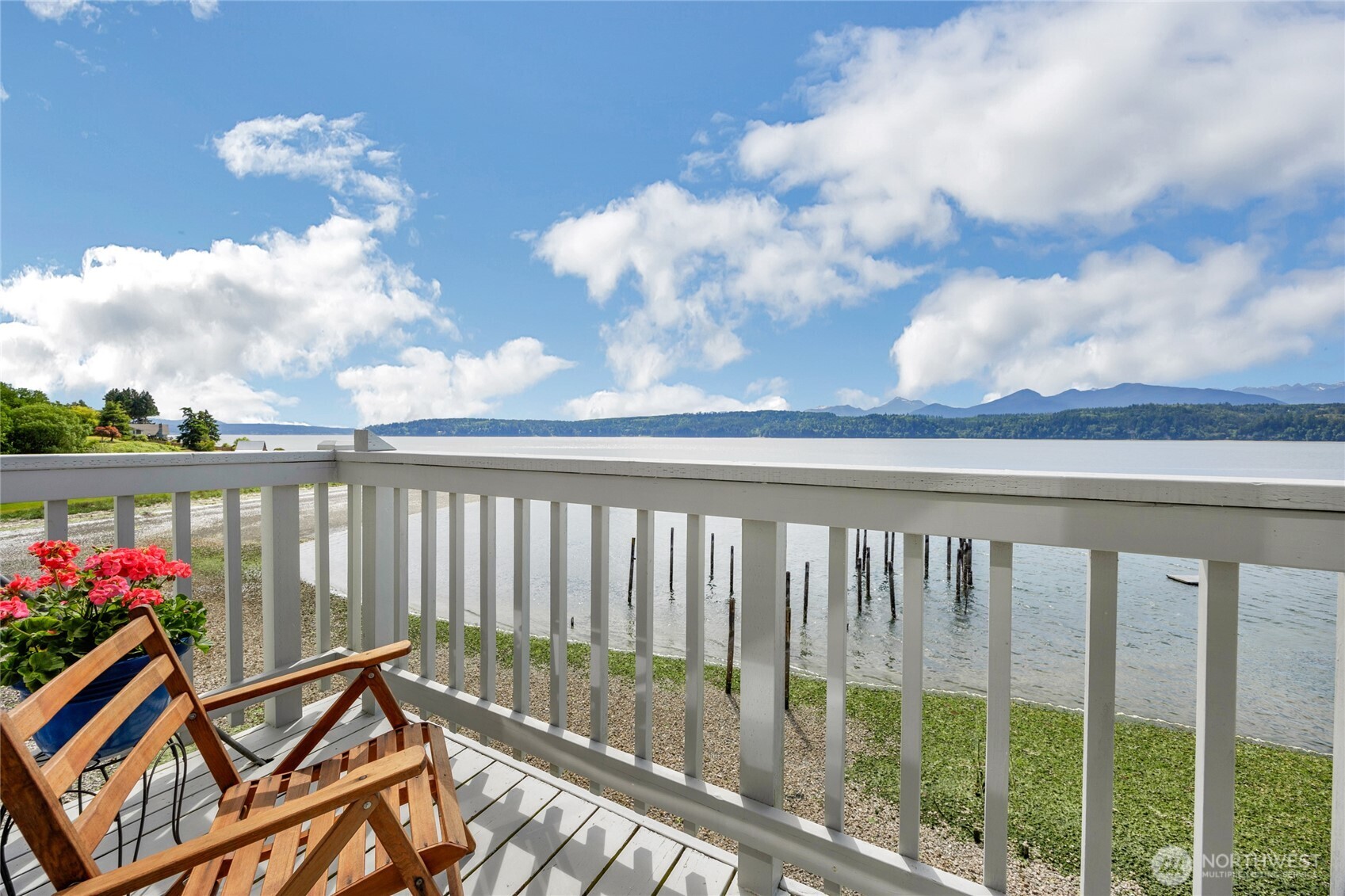 17257 Olympic View Road Northwest Silverdale, WA 98383 - Photo 29 of 38