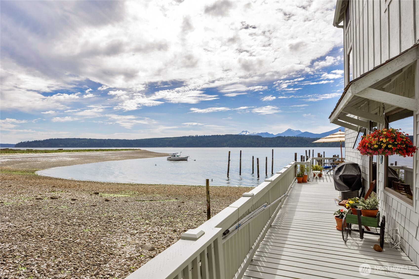 17257 Olympic View Road Northwest Silverdale, WA 98383 - Photo 33 of 38