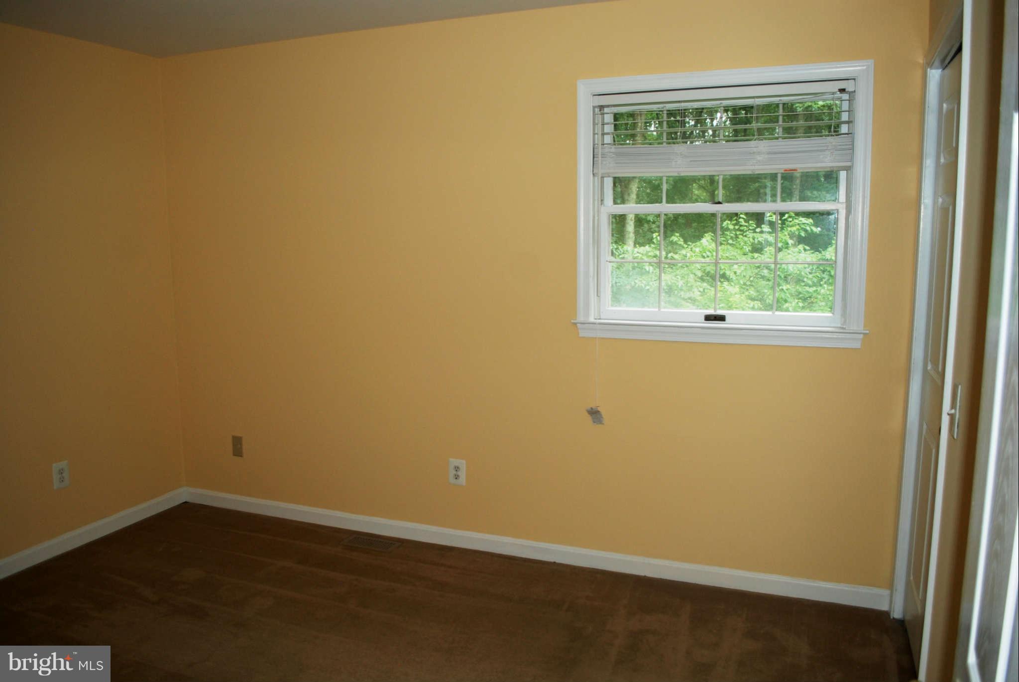 945 Hilltop Road Arnold, MD 21012 - Photo 21 of 30 Bedroom