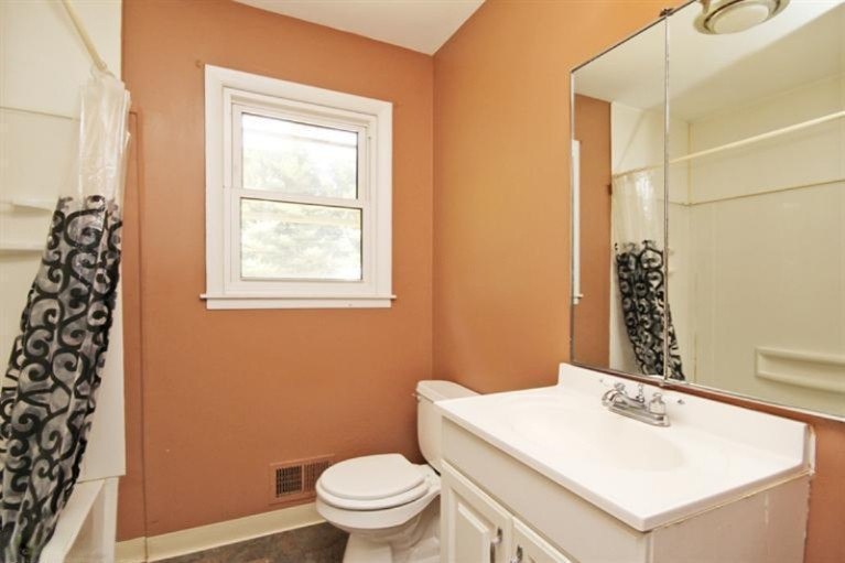 12450 South Sprinkle Road Vicksburg, MI 49097 - Photo 11 of 13 Additional Photo