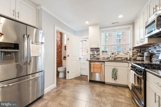 $2,675 | 3902 Hudson Street, Baltimore, MD 21224