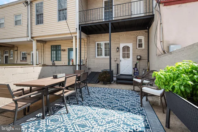 $2,675 | 3902 Hudson Street, Baltimore, MD 21224