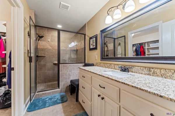 $275,000 | 2054 Rowcliff Avenue, Port Allen, LA 70767