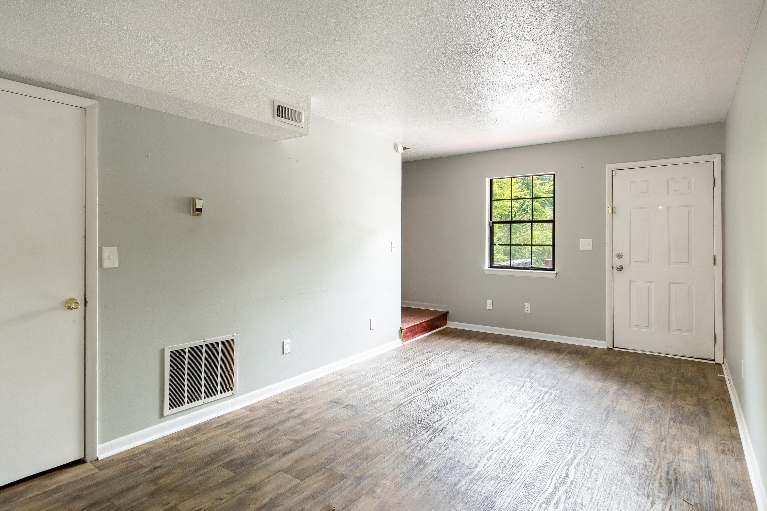 188 Frawley Road Chattanooga, TN 37412 - Photo 3 of 47 2026_06_June_188_Frawley_Rd_0014