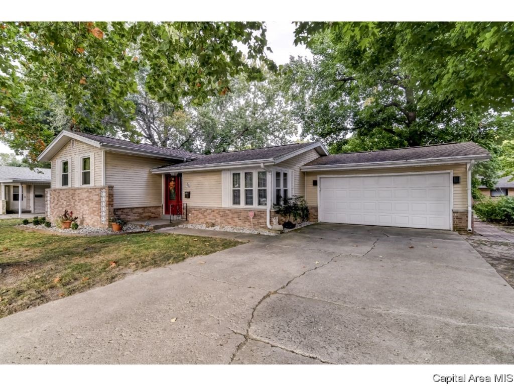 65 Lambert Lane Springfield, IL 62704 - Photo 1 of 35