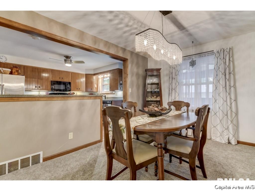 65 Lambert Lane Springfield, IL 62704 - Photo 13 of 35