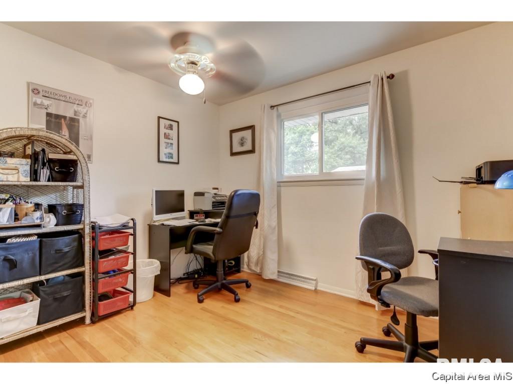 65 Lambert Lane Springfield, IL 62704 - Photo 8 of 35