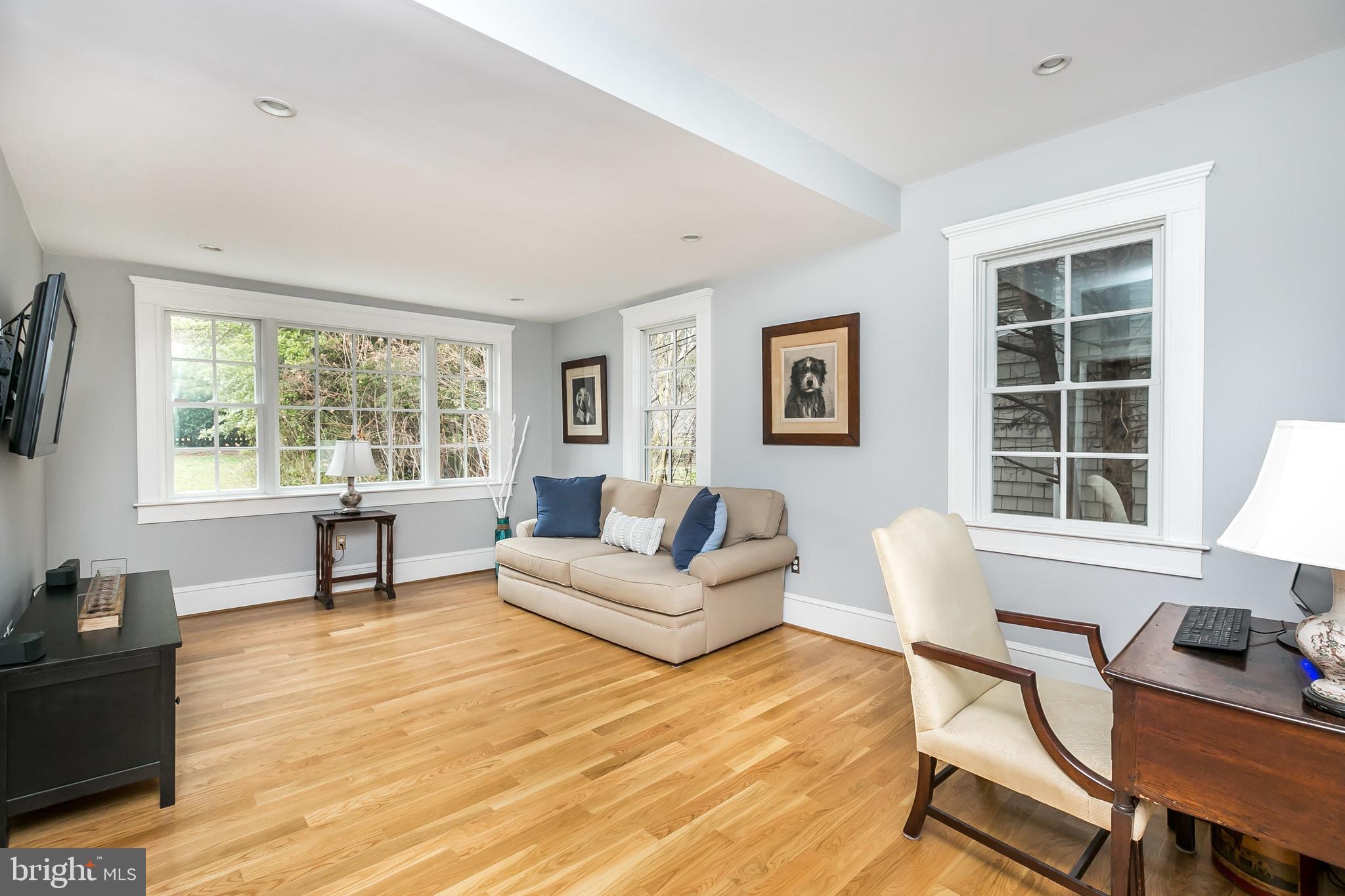 110 Hawthorn Road Baltimore, MD 21210 - Photo 13 of 61