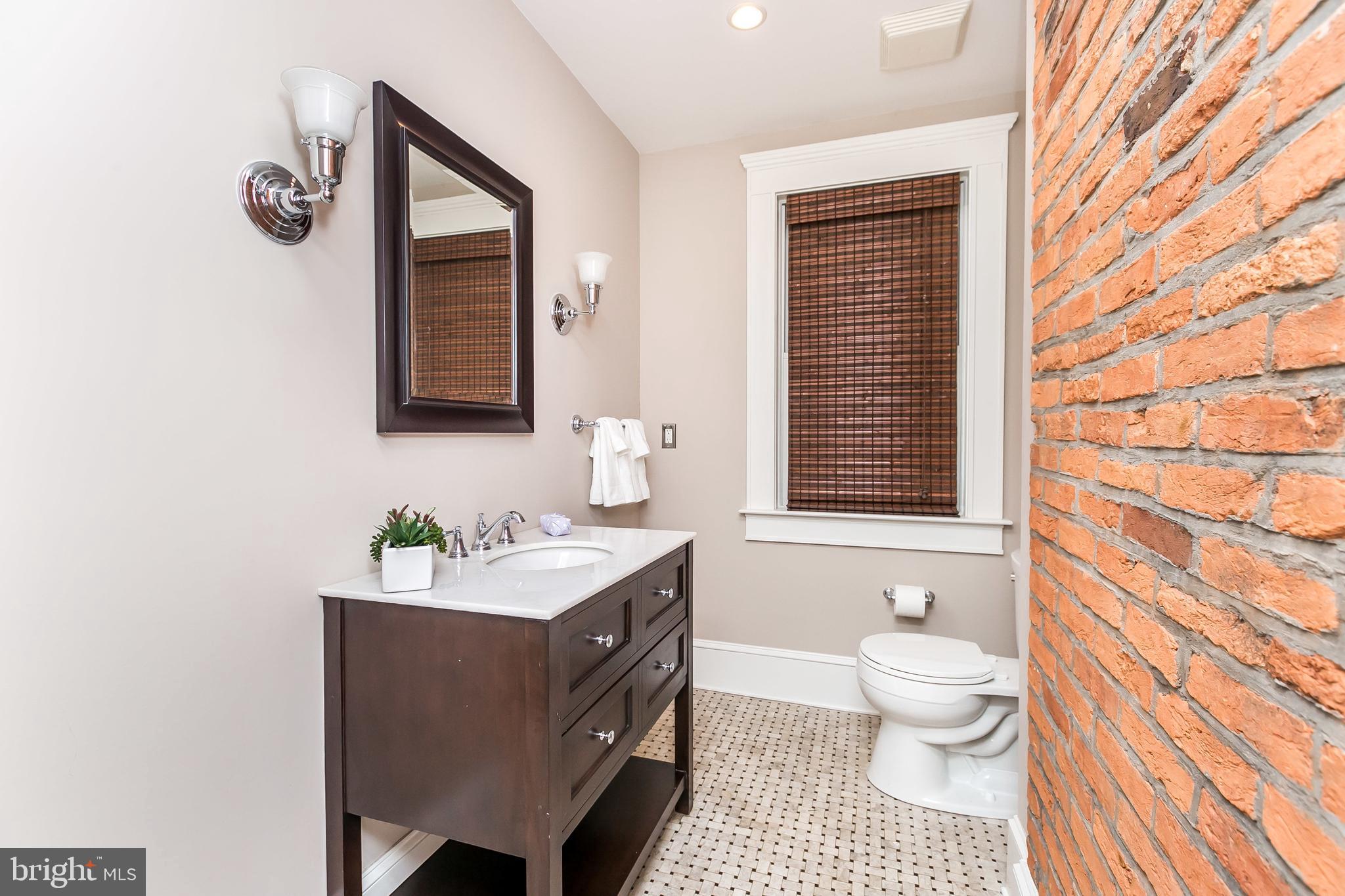 110 Hawthorn Road Baltimore, MD 21210 - Photo 17 of 61