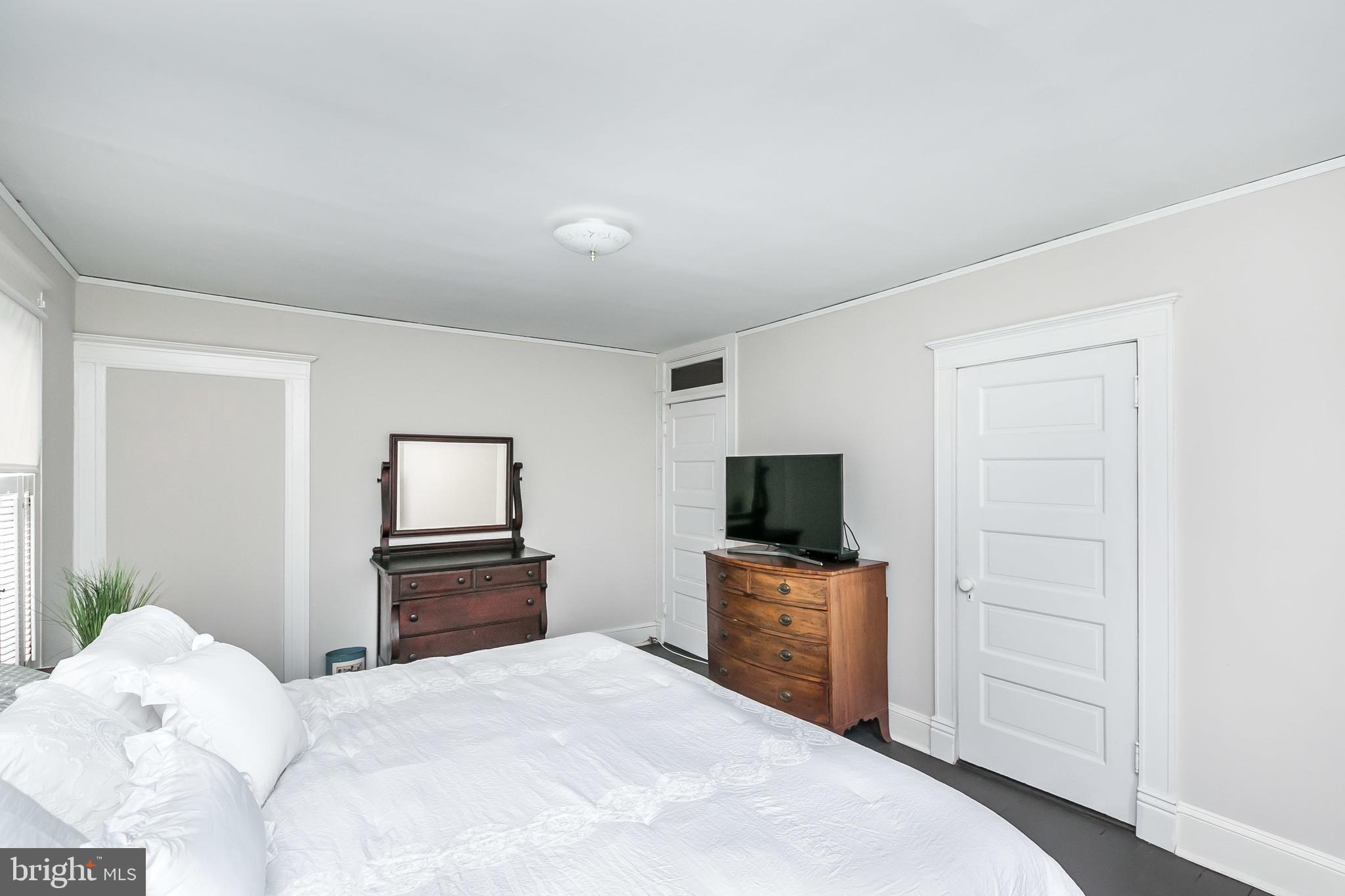 110 Hawthorn Road Baltimore, MD 21210 - Photo 23 of 61