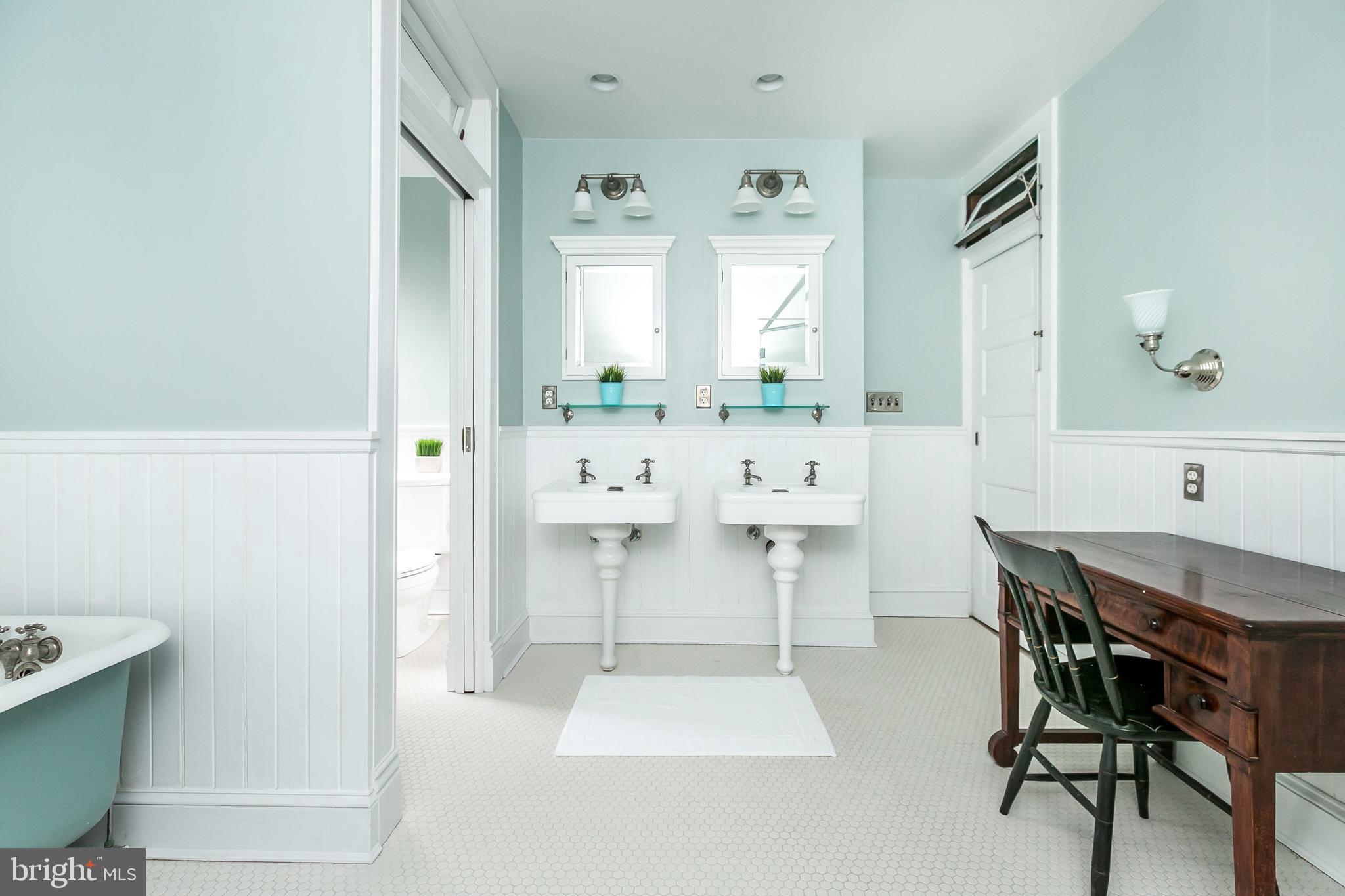 110 Hawthorn Road Baltimore, MD 21210 - Photo 25 of 61