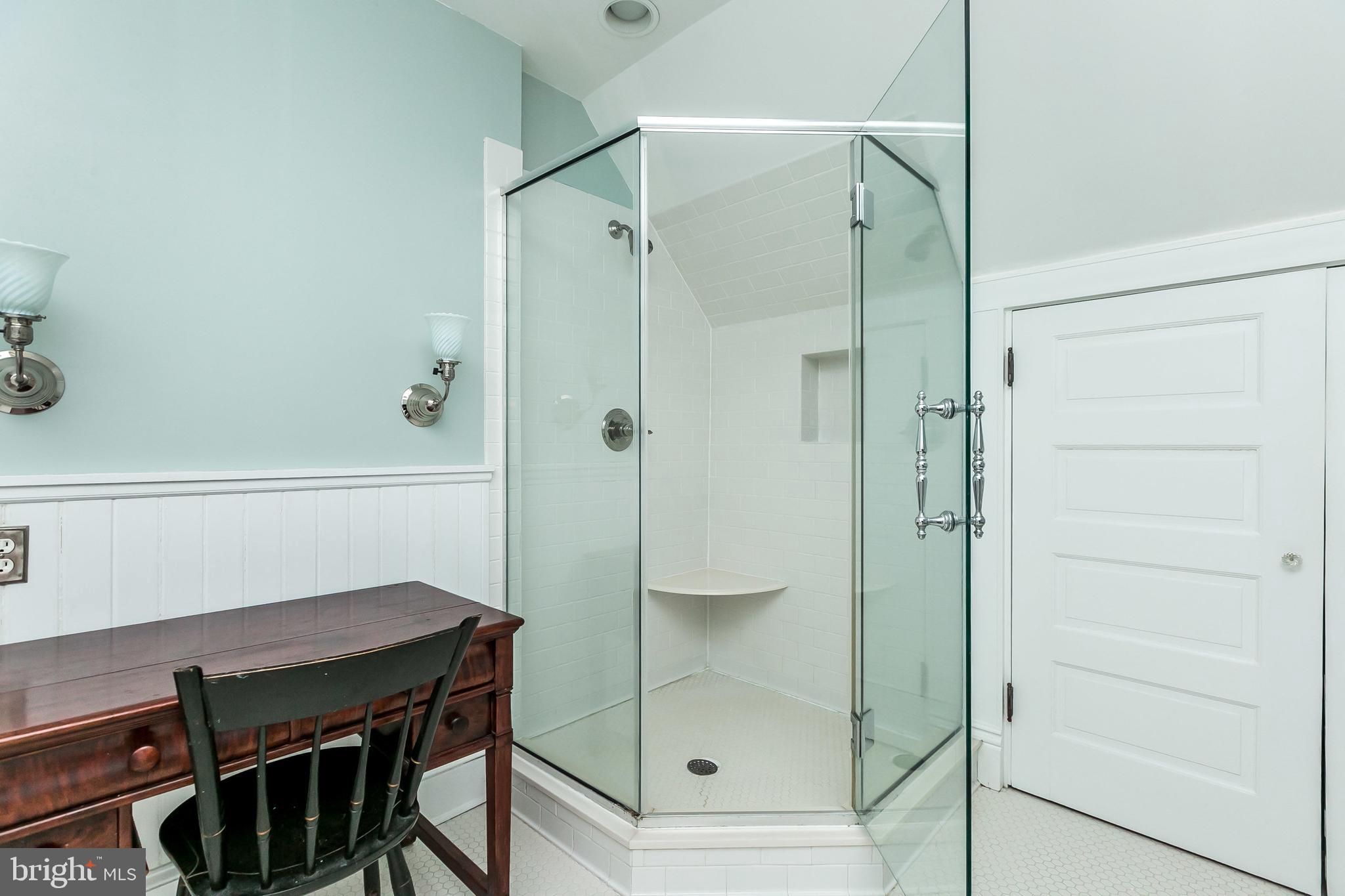 110 Hawthorn Road Baltimore, MD 21210 - Photo 29 of 61