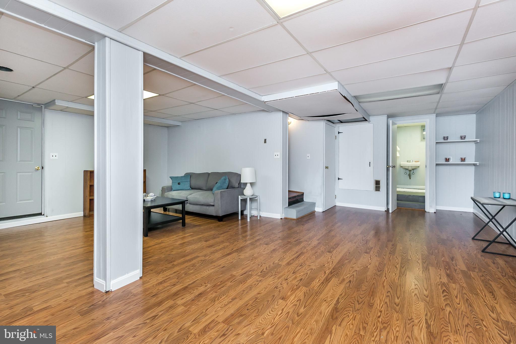 110 Hawthorn Road Baltimore, MD 21210 - Photo 38 of 61