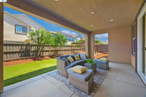 $999,000 | 4634 Mckenzie Avenue, Tracy, CA 95377
