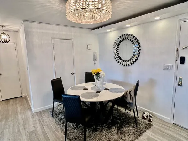 $479,000 | 1360 Ocean Parkway, Unit 6J | Ocean Parkway