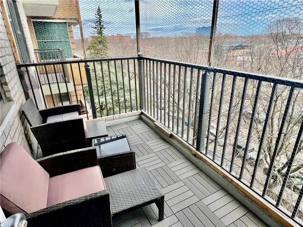 $479,000 | 1360 Ocean Parkway, Unit 6J | Ocean Parkway